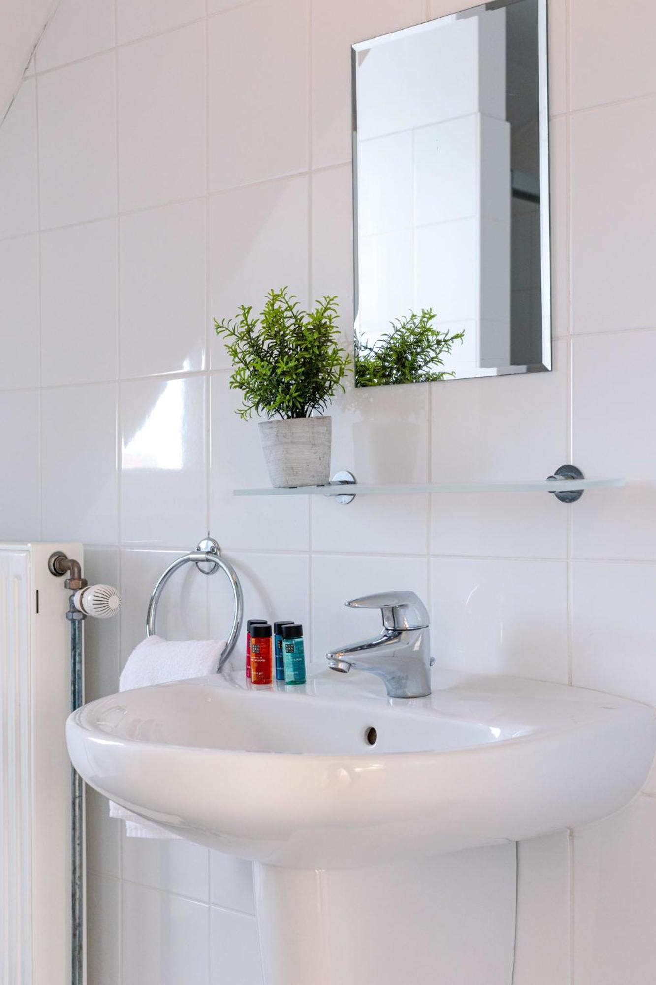 Charming Spacious Duplex Apt With Private Parking In Knokke Apartment Bagian luar foto